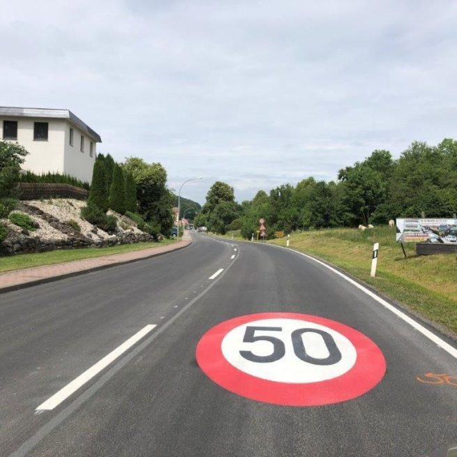 BÜ Fahrbahnmarkierung des Straßenbauamt Nordthüringen